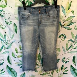 AEO Artist Crop Jeans 16